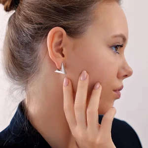 Beyaz Üçgen 261EAR00008